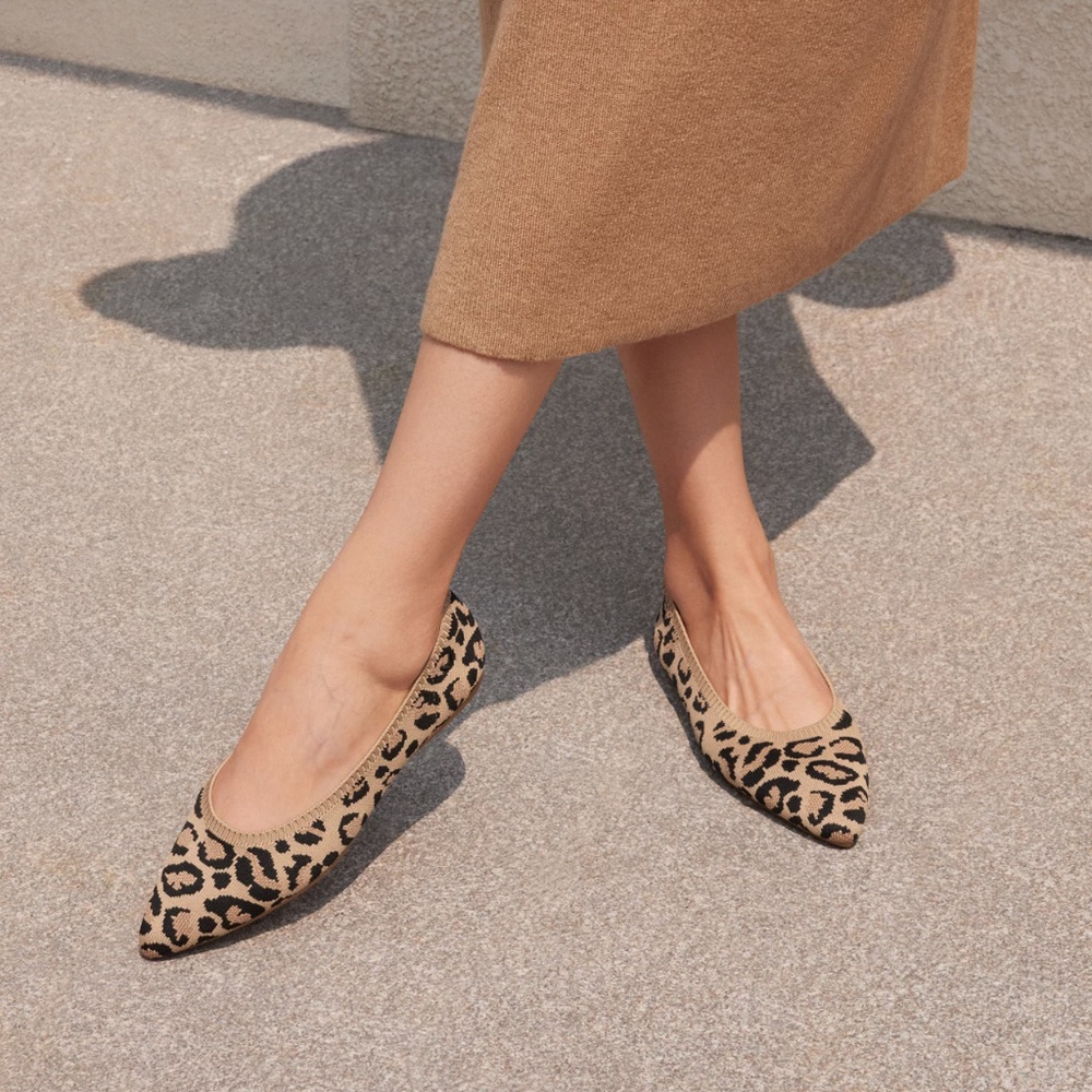 Vivaia flats LIKE NEW pointed toe Ballet Aria SHOES dark leopard